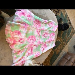 Ladies floral pink skirt